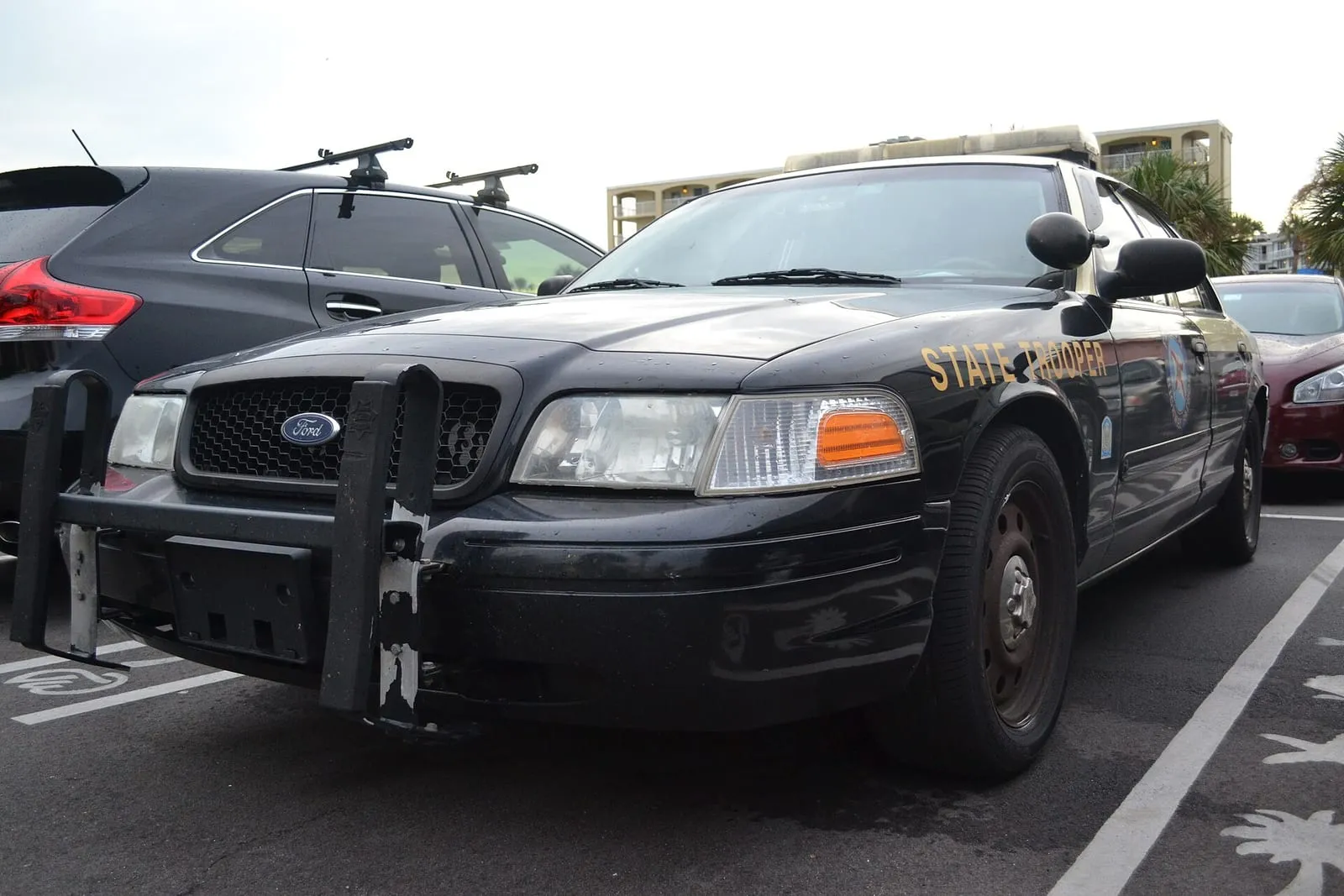 Real world photo for comparison: FHP Ford CVPI.