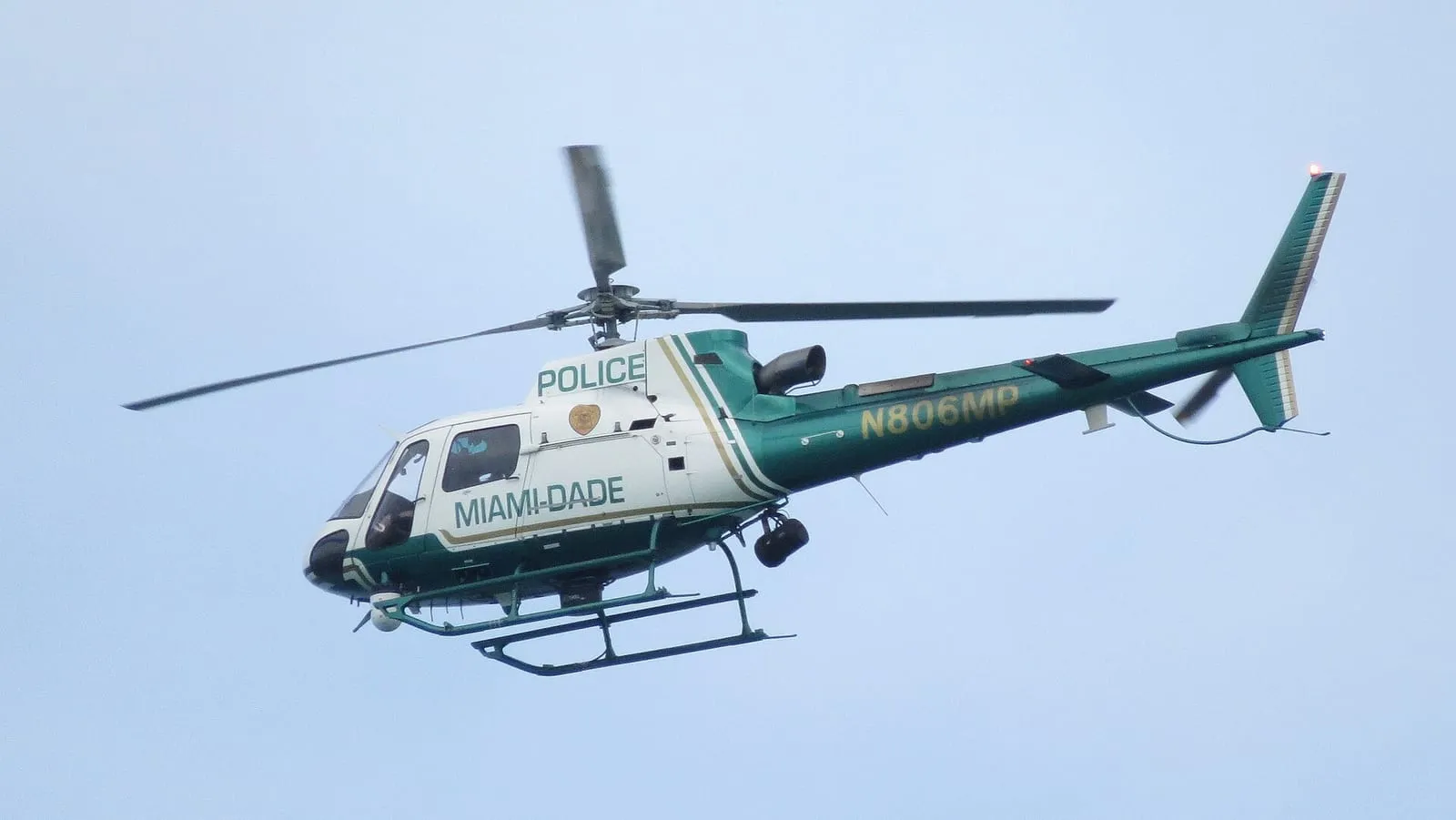 Real world photo for comparison: Miami-Dade Police Eurocopter AS350B3 Ecureuil cn 4504.